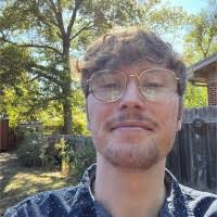 800+ profilů „Buresh“