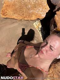 anniekrobbins Nude Leaks Photo 6 - NudoStar