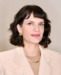 Elizabeth Cline — Elizabeth L. Cline