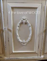 A Blog About Re Purposing Vintage Wood Furniture With Many Tutorials That Include Tips And Tricks H Furniture Appliques Diy Furniture Appliques Wood Appliques