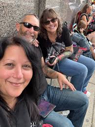 Shout out to all the late night shuttle bus people,we made it  back....eventually 😆