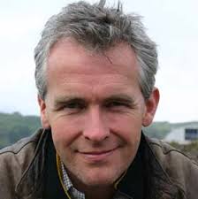 Vicuña and guanaco fibres for luxury textiles: