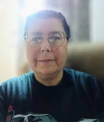 Hello 👋 My name is Claudette and I'm 52 yo from Winnipeg Canada. 😊 I'm  seeking casual friendship chat only, via snail mail within the USA AND  Canada only. I also sign