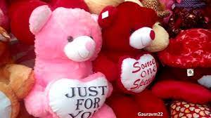Awesome valentine gift selections for girlfriend of every kind! Valentine Best Gift For Girl Online