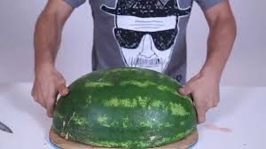 Karpuz En Kolay Nasil Kesilir Youtube