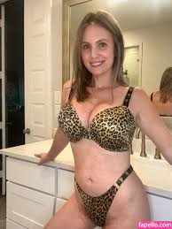 Hollyj Johnston  hollyj_johnston Nude Leaked OnlyFans Photo fapelloi10 -  TheFap