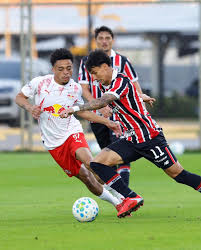 🤝 𝐒𝐄𝐌 𝐆𝐎𝐋𝐒! | RB Bragantino e S&atilde;o Paulo empataram em 0 a 0 em jogo- treino neste s&aacute;bado (04), partida realizado em Atibaia. Em cada tempo,  muitos testes foram feitos por Dorival