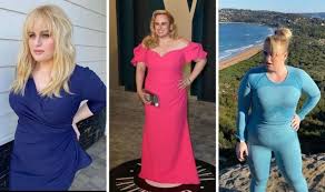 Rebel wilson, los angeles, california. Rebel Wilson Gewichtsverlust Pitch Perfect Schauspielerin Zeigt Neuen Korper Nach 18 Kg Abnehmen Nach Welt