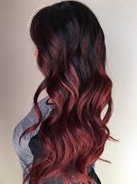 Blondes and women with medium brown hair sometimes also resort to this noble hue in order to appear brighter, well, much brighter. Black To Burgundy Hair Ombre Novocom Top