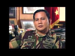 Mantan suami siti hediati hariyadi alias titiek soeharto ini juga seorang pengusaha. Wawancara Panglima Kostrad Letjen Tni Prabowo Subianto Circa 1998 Youtube