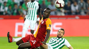 Galatasaray (gs) ile konyaspor bu akşam saat 24.45'te karşı karşıya gelecek. Iste Atiker Konyaspor Galatasaray Macinin Ozeti