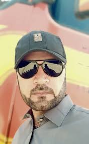 everyone Please follow my main page Uchechi Queeneth