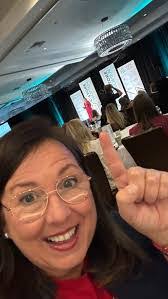 Mike Buehner's Instagram, Twitter & Facebook