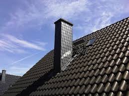 Schornstein Verkleiden Ist Frage Des Geschmacks Verkleidung Selbst Gemacht Schiefer Rigips Chimney Schornsteinver Facade House Facade Interior Design Diy