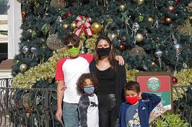 Check spelling or type a new query. A Guide To Disney Springs Christmas Entertainment Dining And Shopping