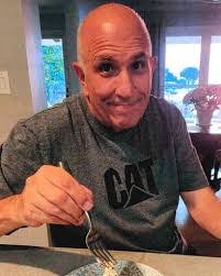 Calvin Darnell's Instagram, Twitter & Facebook