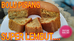 Jul 02, 2021 · kue bolu berwarna gelap ini diisi dengan puding tebal seperti puding cokelat dan di atasnya diberi remah kue cokelat. Bolu Pisang Super Lembut Banana Cake Very Soft Bolu Pisang 2020 Youtube