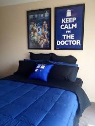 Pin By Debbie Beer On Debbie S House Of Dreams Doctor Who Bedroom Doctor Who Room Cozy Small Bedrooms