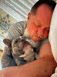 He really shower his dad with loves…