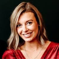 Liz Crilley's Instagram, Twitter & Facebook