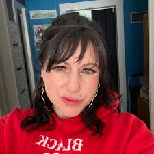 I'm at a work luncheon: Is this being GREEDY or JUST RIGHT 🤔