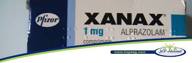 Xanax, sakinleştirici olarak kullanılan psikiyatrik bir ilaçtır. Ø§Ù„Ø§Ø³ØªØ®Ø¯Ø§Ù…Ø§Øª Ø§Ù„Ø´Ø§Ø¦Ø¹Ø© Ù„Ø­Ø¨ÙˆØ¨ Ø²Ø§Ù†Ø§ÙƒØ³ ÙˆØ§Ù„Ø¢Ø«Ø§Ø± Ø§Ù„Ø¬Ø§Ù†Ø¨ÙŠØ© Ù„Ù„Ø²Ø§Ù†Ø§ÙƒØ³ Xanax