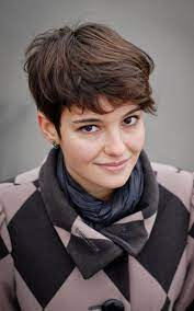 53 Simple Short Hairstyles For Teenage Girls Who Remain Beautiful The Everyday Style Fashion St Girls Short Haircuts Short Pixie Haircuts Really Short Hair