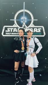 She was previously assistant professor of anesthesia at harvard medical school, massachusetts general hospital, boston, following postdoctoral research in comparative physiology at the university of british columbia. Jessica Meir Auf Twitter The Course Was With Us Starwars 1 2 Marathon Disneyland Rundisney 13 1 Miles Closer To Mars Https T Co 8tqrkjnivt