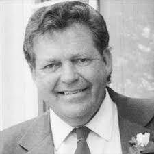 Janet Oldfield's Instagram, Twitter & Facebook