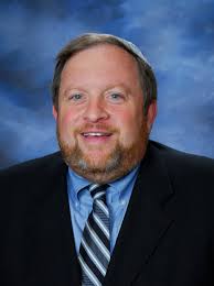 Yeshiva Highlites Featuring Rav Schachter and Boys Baseball