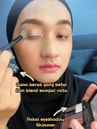 CARA BAGI EYESHADOW TAHAN LAMA