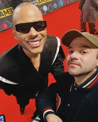 📸 let's take a selfie