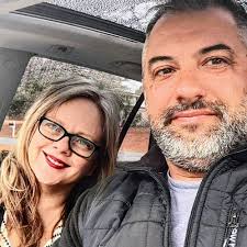 Hola , últimamente he leído a mucha gente consultar sobre lo mismo una y  otra vez , campings , horarios y reglamentos en Uruguay . Estaría bueno que  alguien creara una base