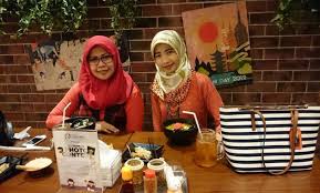 25 western outfits to wear with hijab for gorgeous look : 41 Tempat Makan Di Surabaya 2021 Restoran Enak Bagus Murah