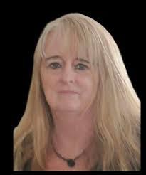 Sandra Chartier's Instagram, Twitter & Facebook