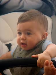 Como Se Comportam Os Bebes De 9 Meses Marco De 2011 Babycenter