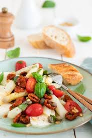 Spargelsalat Mediterran Erfrischend Cookie Und Co Mit Bildern Spargelsalat Spargelsalat Rezept