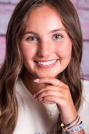 Kennedy Bradley Ashland Blazer Senior Salute Class of 2025 To see all of  Kennedy's images: https://www.kaymagphotography.com/kennedy-bradley