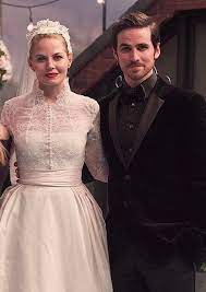 Captain Hook And Emma Swan Photo Emma And Killian S Wedding Once Upon A Time Hook And Emma Swan Wedding
