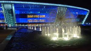 Shakhtar donetsk are a champions league team who haven't been able to play at their home ground for five years. Stadionpark Donbassarena Donetsk Ukraine Fagus Seelemann Landschaftsarchitekten