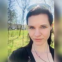 Sweet Tomorrows (Rose Harbor, #5) by Debbie Macomber