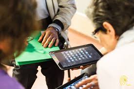 Legea salarizarii unitare in sistemul bugetar si legea care se refera la reorganizarea agentiilor guvernamentale si prevede acordarea unor zile de concediu fara plata bugetarilor au fost publicate luni in monitorul oficial, odata cu decretele de promulgare semnate de presedintele traian basescu. Sistemul Unitar De Salarizare In Sectorul Bugetar In Vigoare De Maine Legea A Fost PublicatÄƒ In Monitorul Oficial Bizlaw