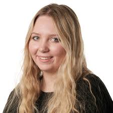 Elizabeth Southgate's Instagram, Twitter & Facebook