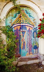 Turkey My Obsession With Doors And Entrances Is Growing Rapidly Since I Joined Pinterest Portes Peintes Porte Fenetre Vieilles Portes