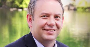 Mayor to give keynote speech at May 18 Whitworth commencement ceremony