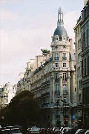 Le guide orpi vous informe sur les opportunités d'investissement dans l'immobilier à paris, les arrondissements. Buy Apartment Paris 16 France 4 Rooms 2 Bedrooms 125 M 1 340 Sq Ft Daniel Feau Immobilier Paris City Paris France