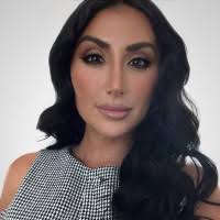 Nicole Arruda Email & Phone Number