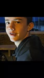 kiwi_da_bird (@kiwi_da_bird2)