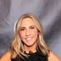 Kristen Shear's Instagram, Twitter & Facebook