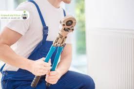 شركة تسليك مجاري بالعلا أرخص أسعار شركات شفط بيارات وايت في العلا المدينة المنورة نوفر لك عمالة محترفة لحل جميع مشاكل انسداد مواس Handyman Hydraulic Hold On